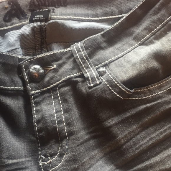 Antique Rivet Skinny Jeans - Picture 7 of 8